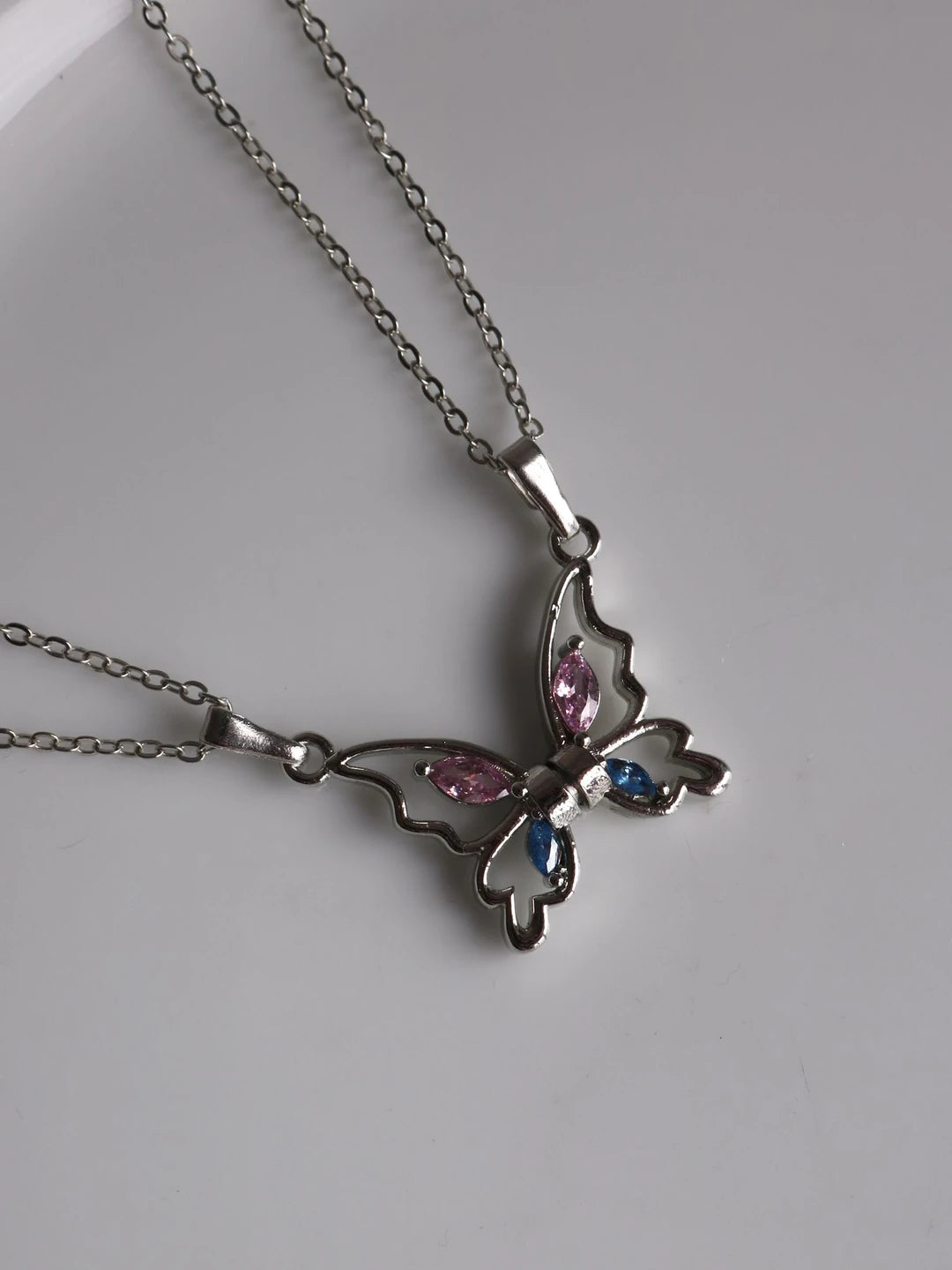 Mariposa Magnet Friendship Necklaces