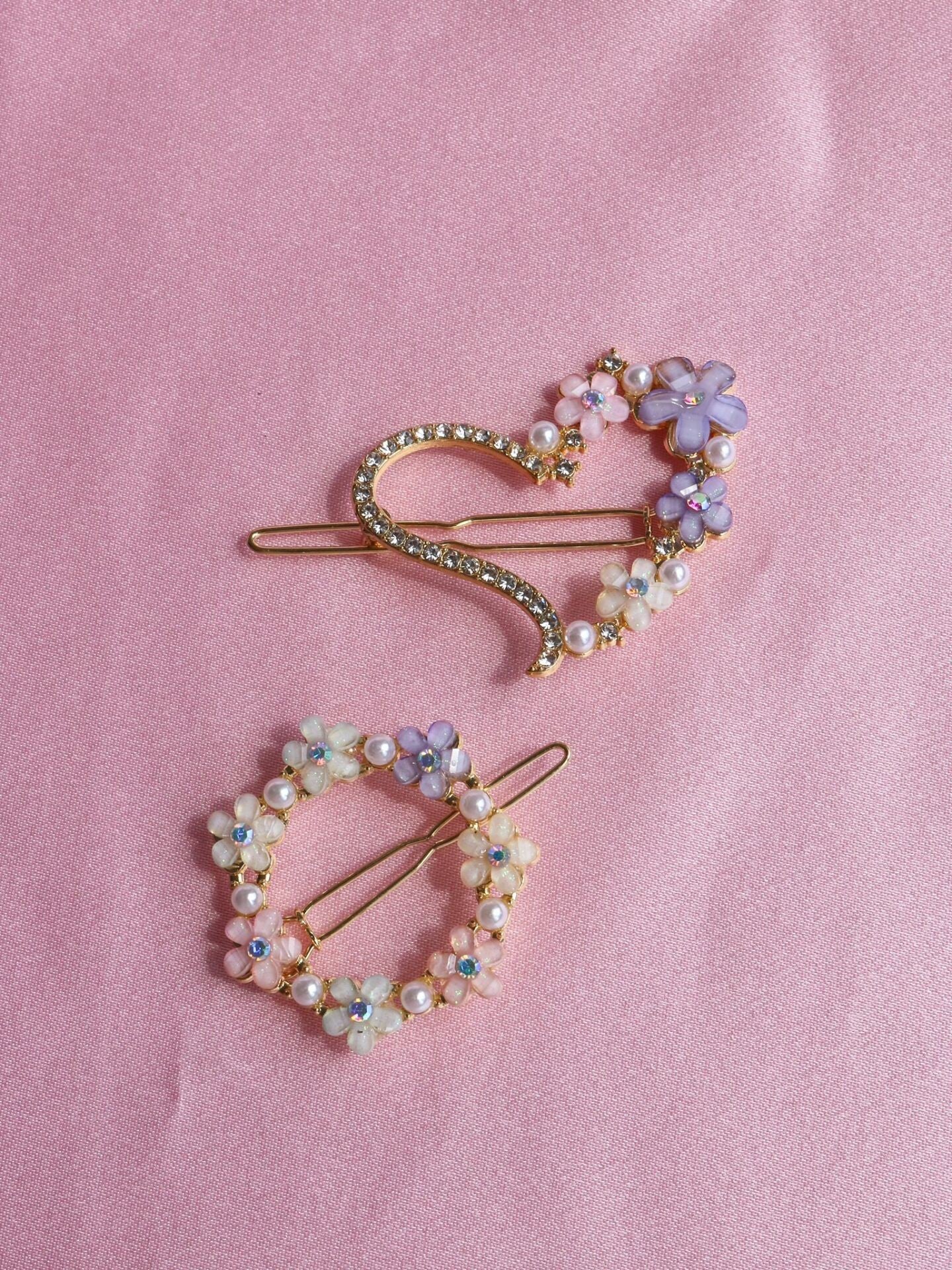 Round and Heart Flowers Hair Clip (Single)