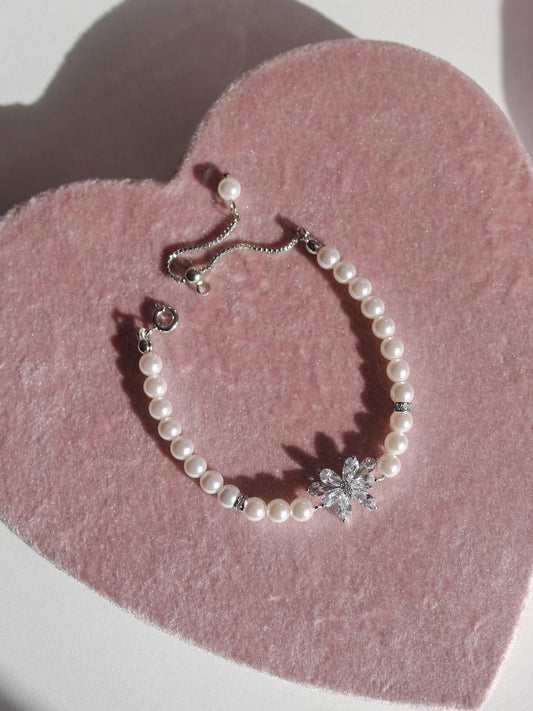 Blossom Pearl Sparkle Elevator Bracelet