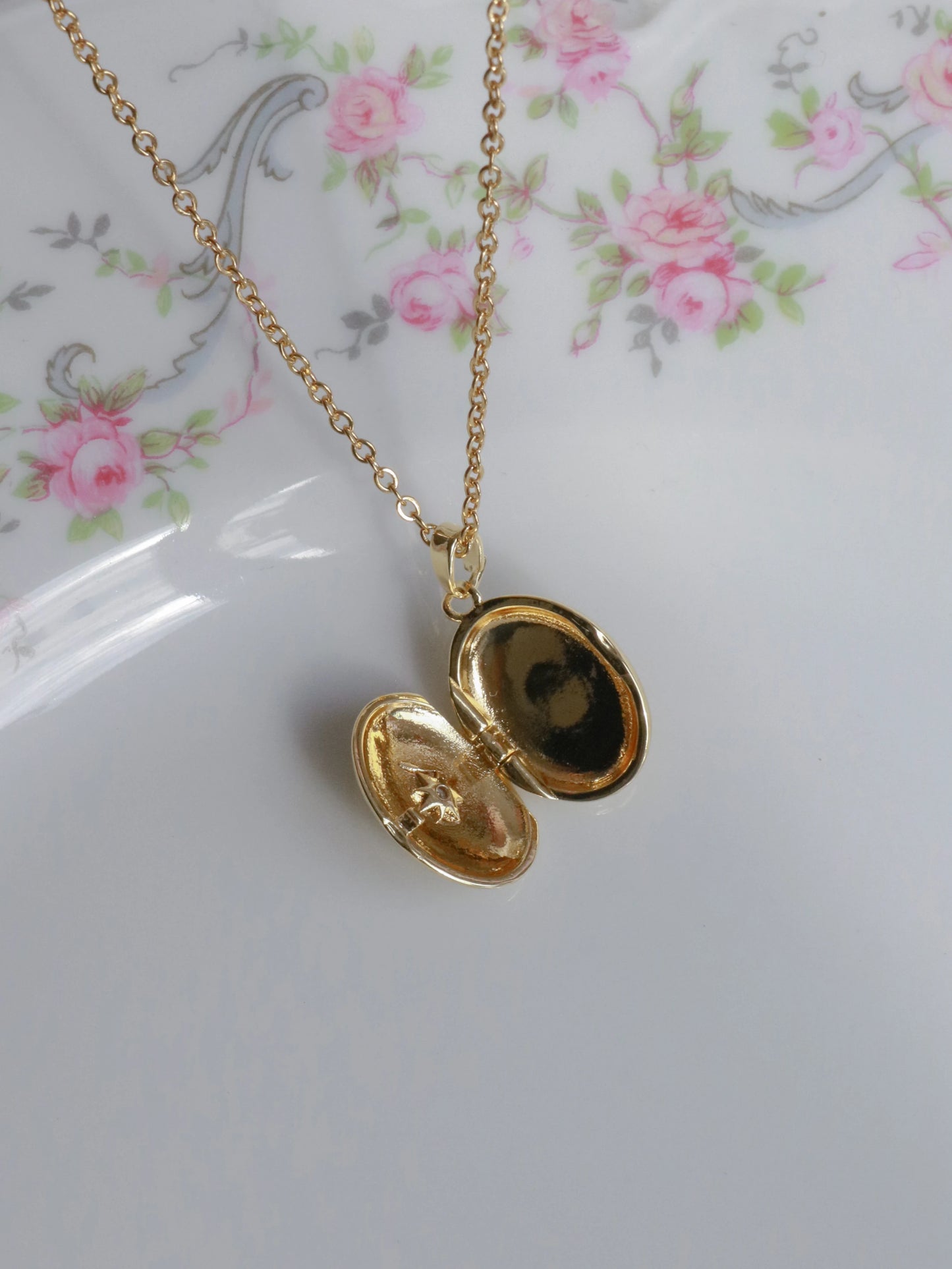 Sparkling Star Personalized Photo Locket Necklace