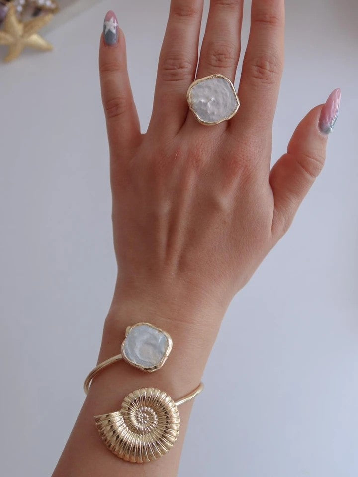 Pearlescent Snail Shell Set