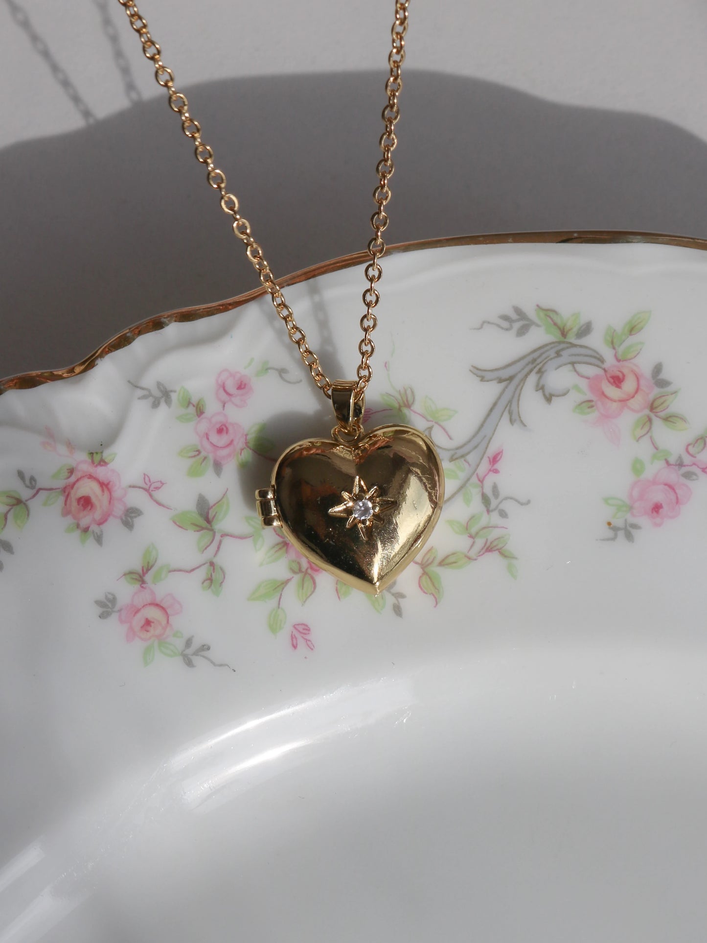 Sparkling Heart Personalized Photo Locket Necklace