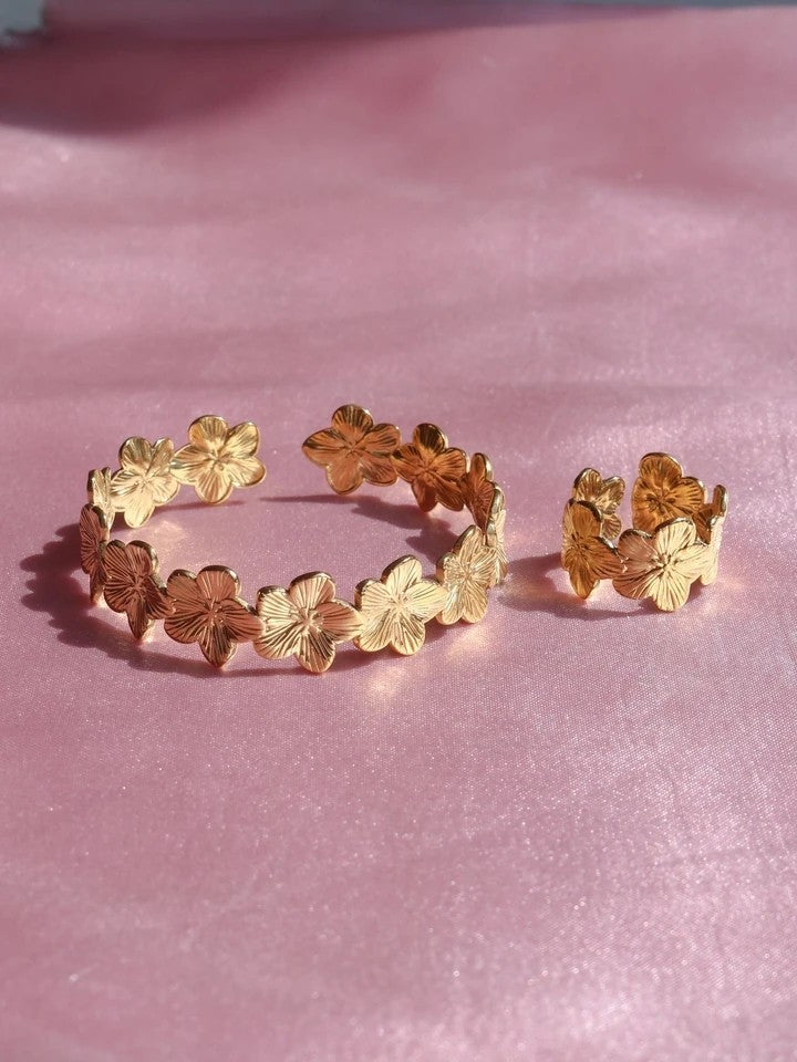 Golden Flower Bracelet And Ring Set