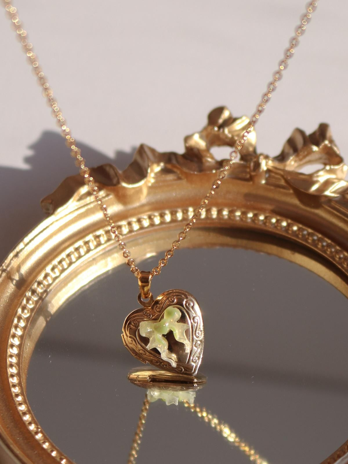 Green Heart Glow Personalized Photo Locket Necklace