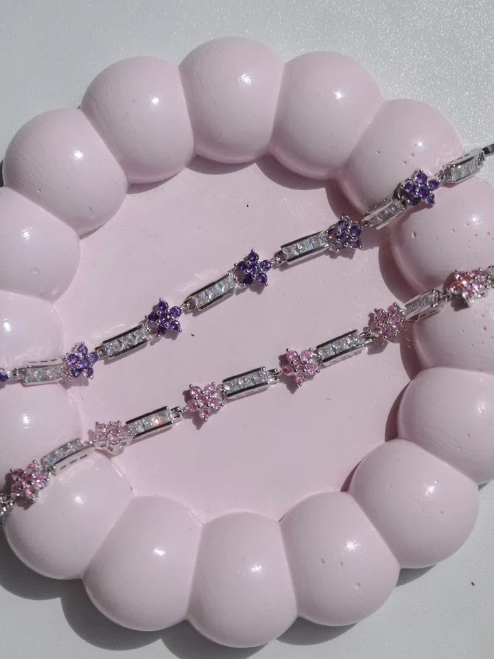 Daisy Baguette Stone Bracelet