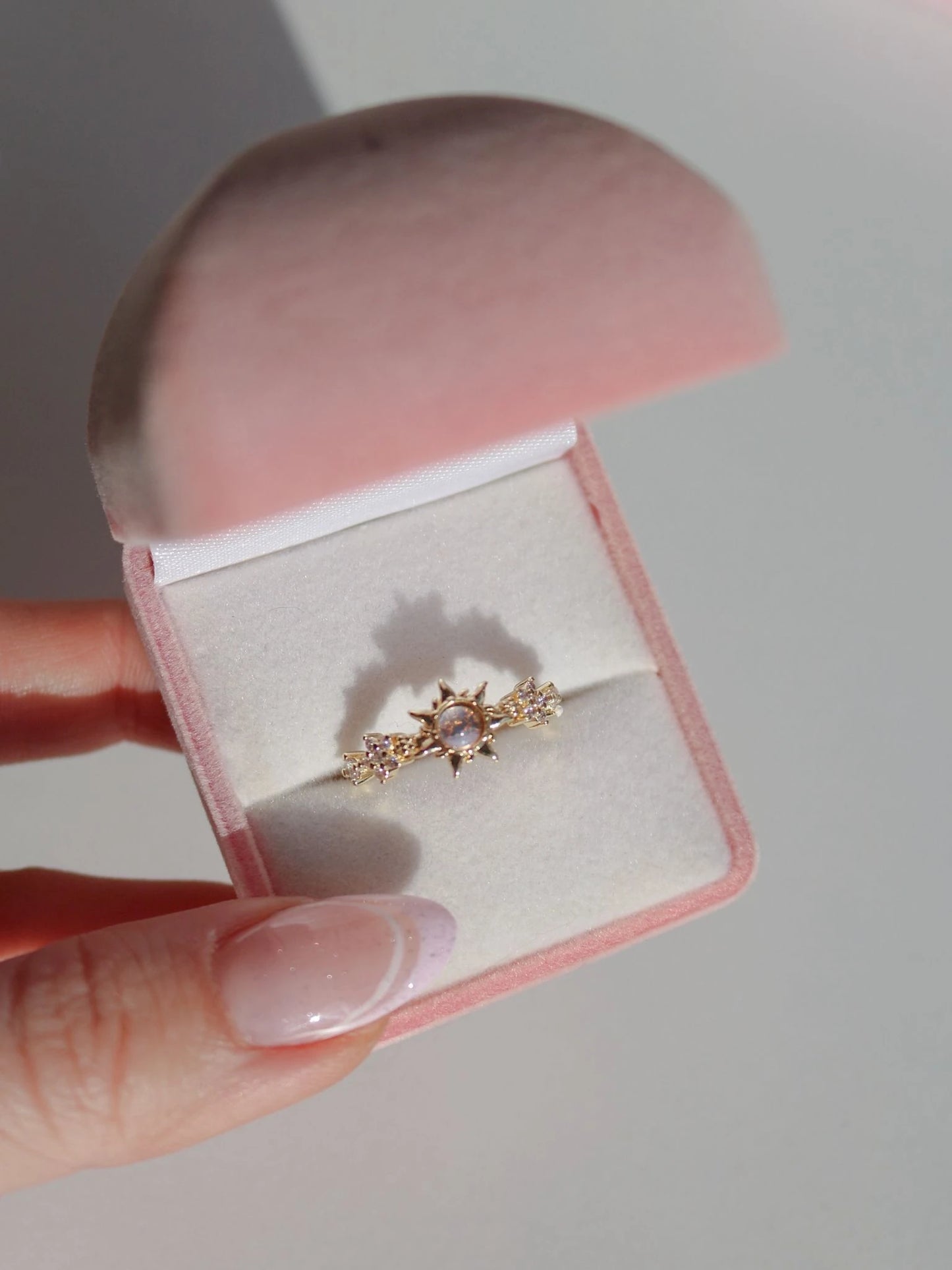 Holographic Sun Ring