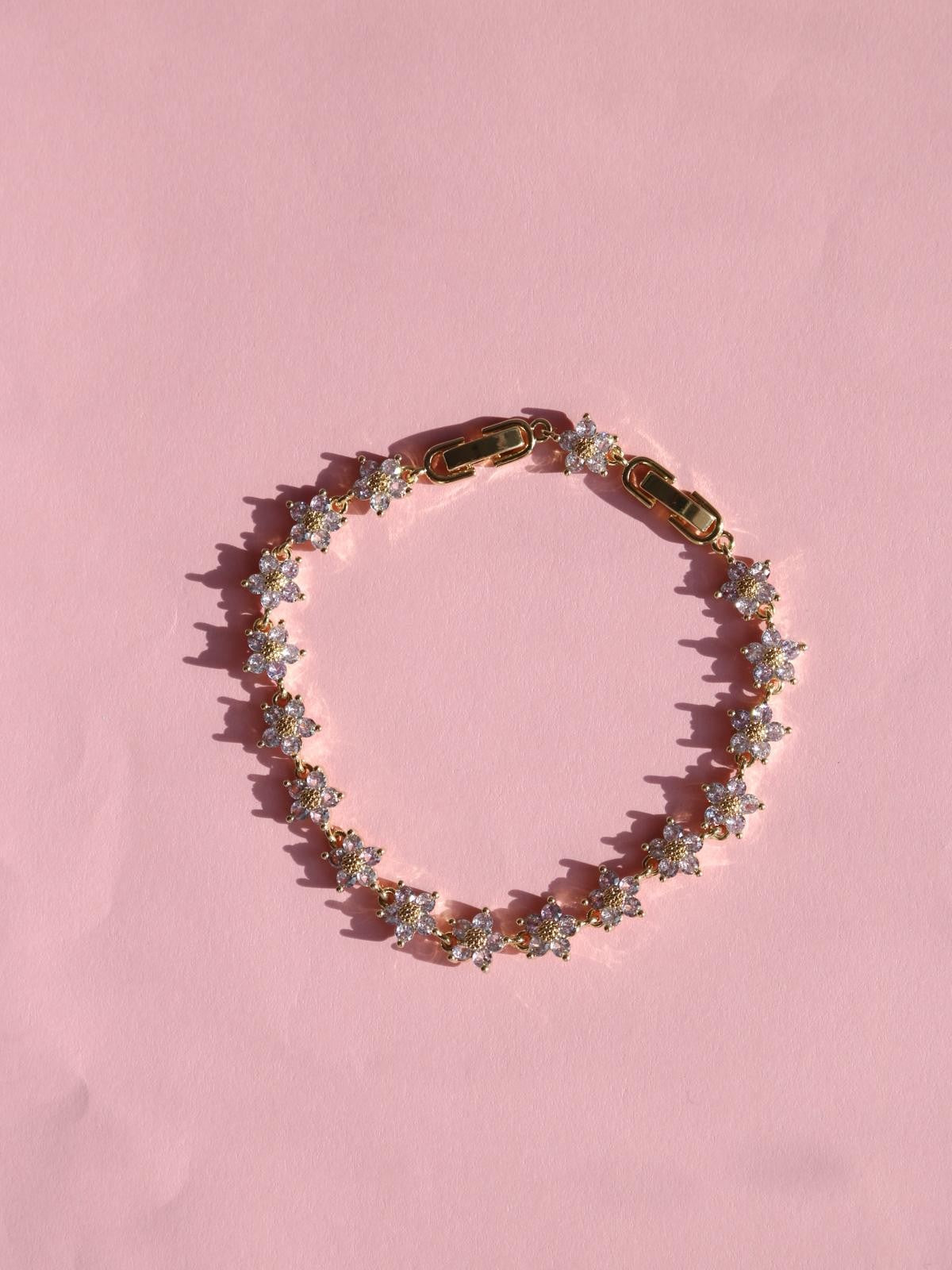 White Sparkling Flower Bracelet