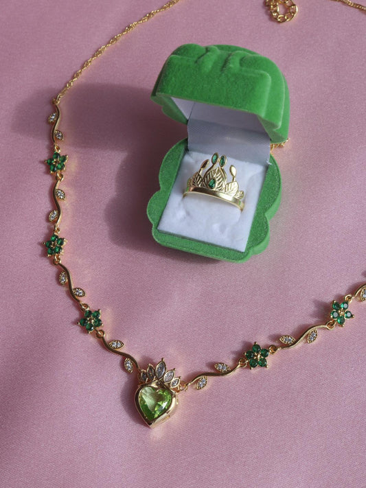 Tiana Crown Heart FlowerNecklace