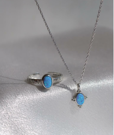 Oval Opal 925 Silver Necklace