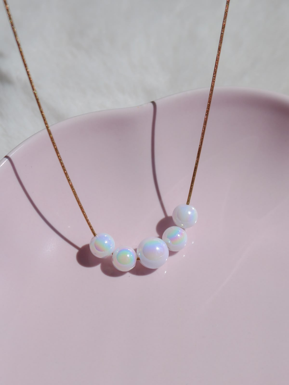 Fairy Holografic Mermaid Pearl Necklace, 5 Pearl Necklace, Elina Necklace