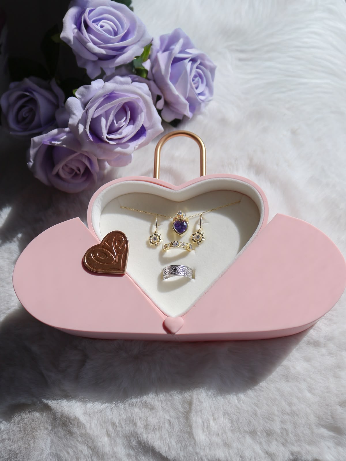 Heart-lock shaped Box