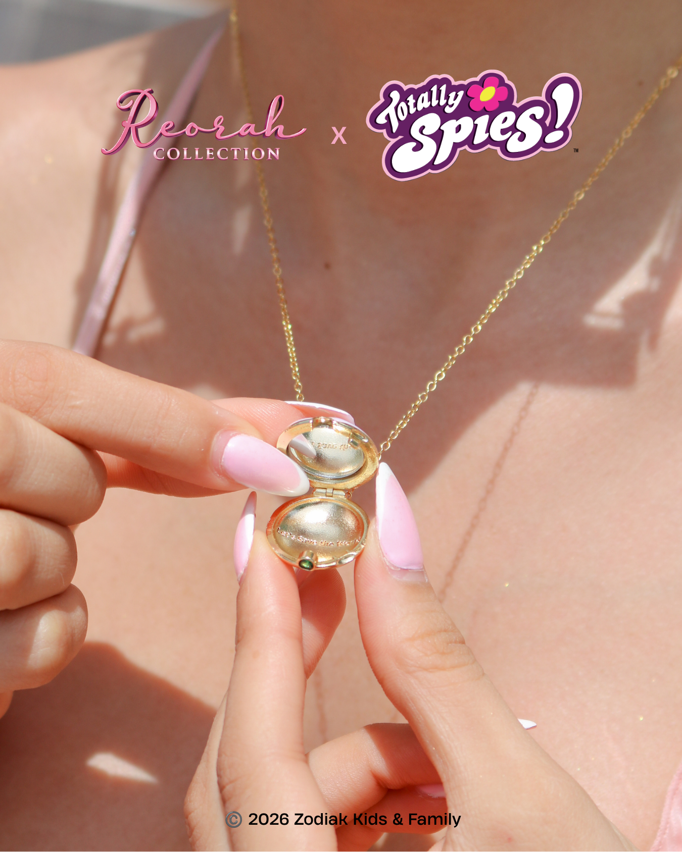 Totally Spies! Compowder Opal Stone Mirror Locket Necklace