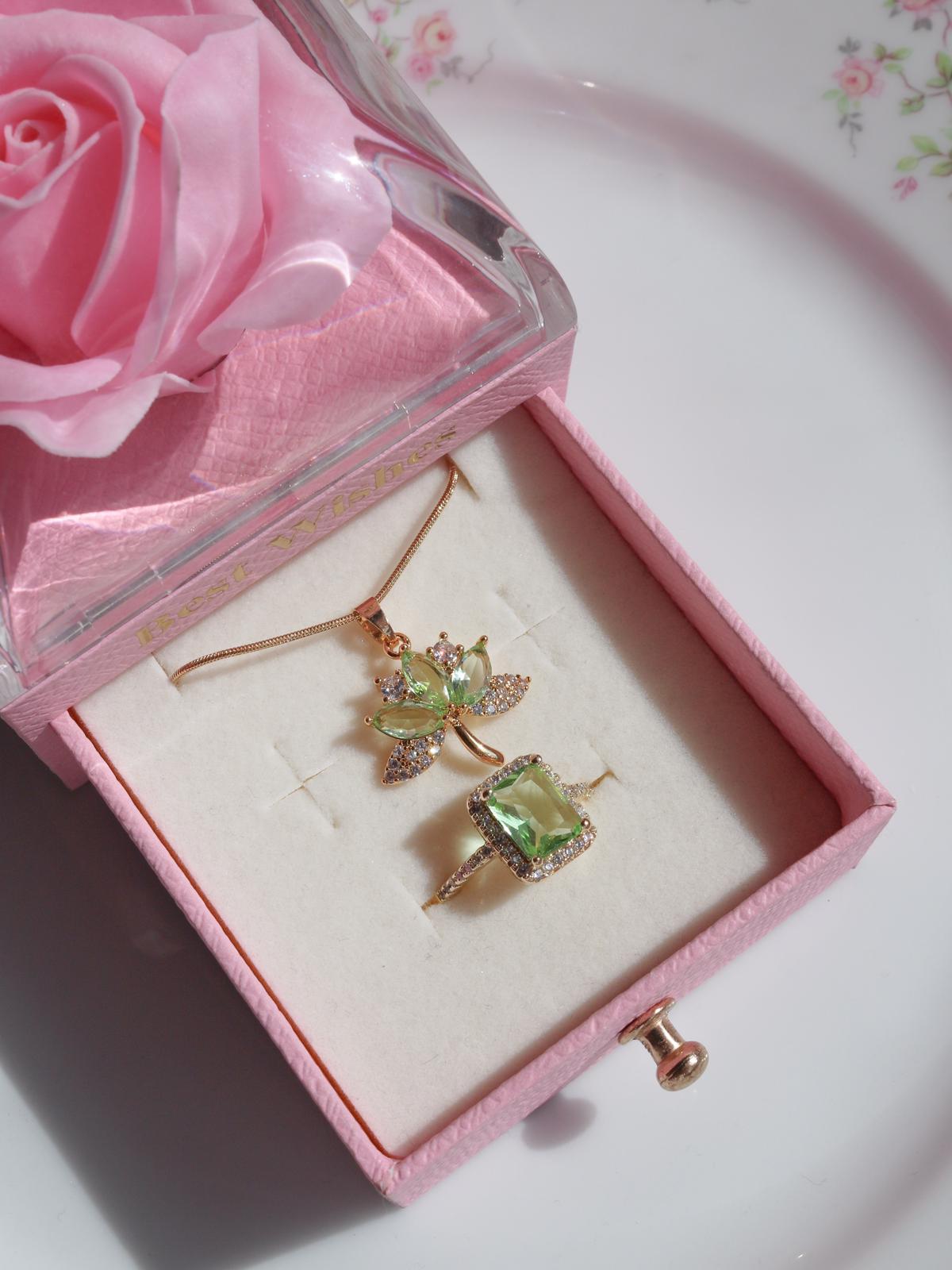 Princess Tiana Necklace and Ring Set