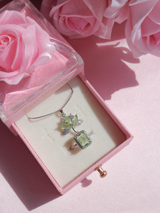 Princess Tiana Necklace and Ring Set