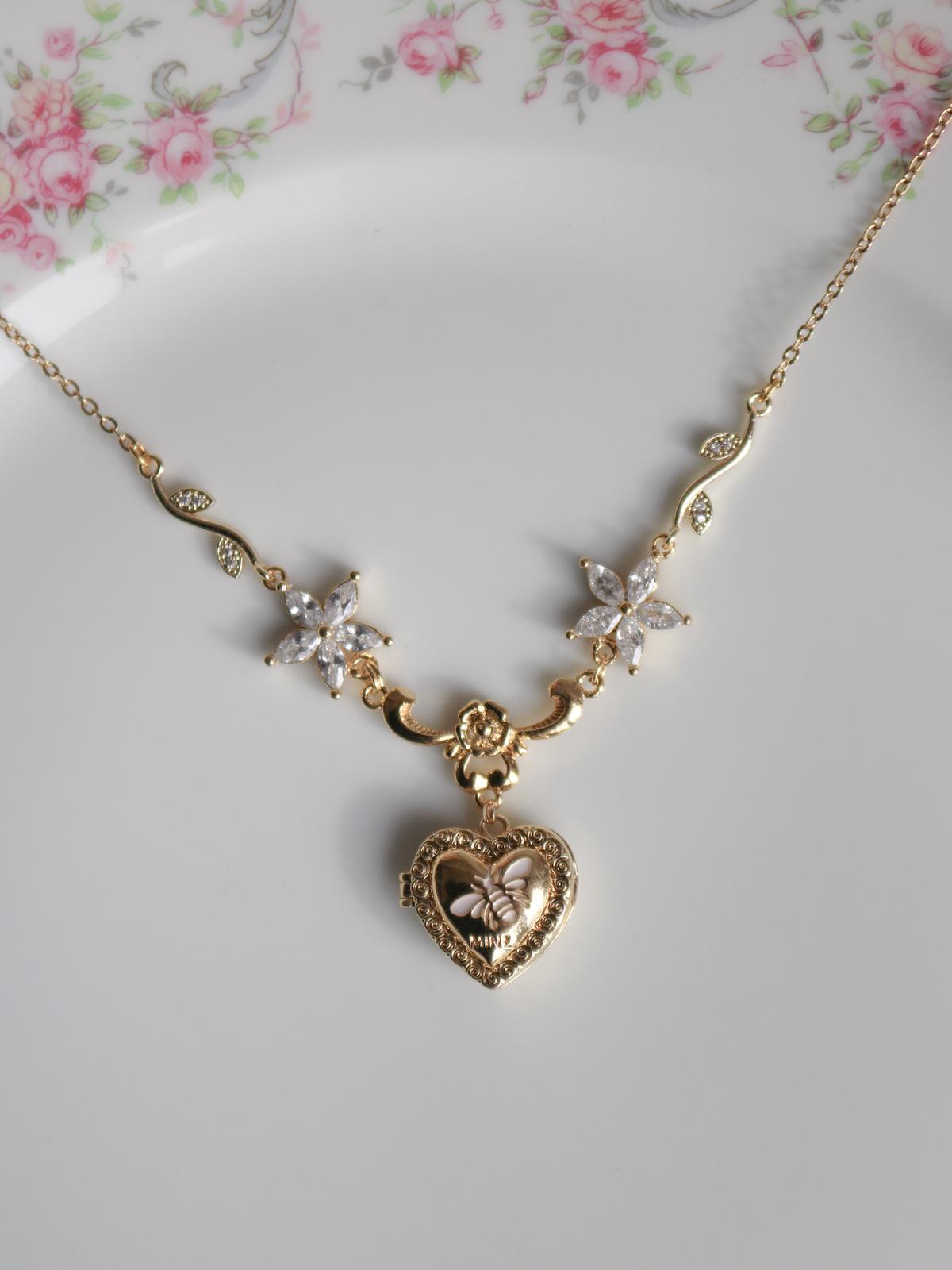 Bridgertone Garden Necklace