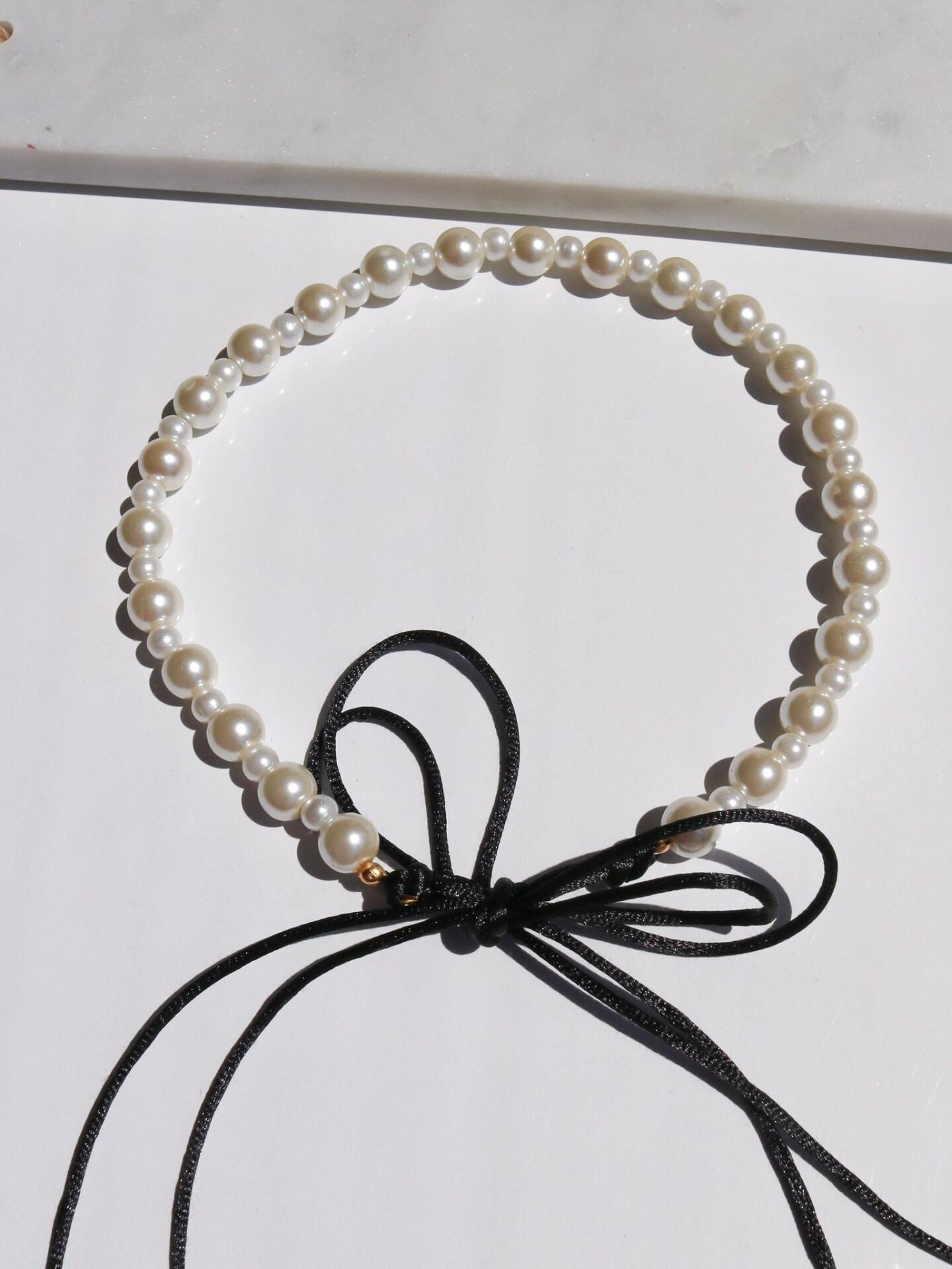 Pearl Ribbon Design Necklace