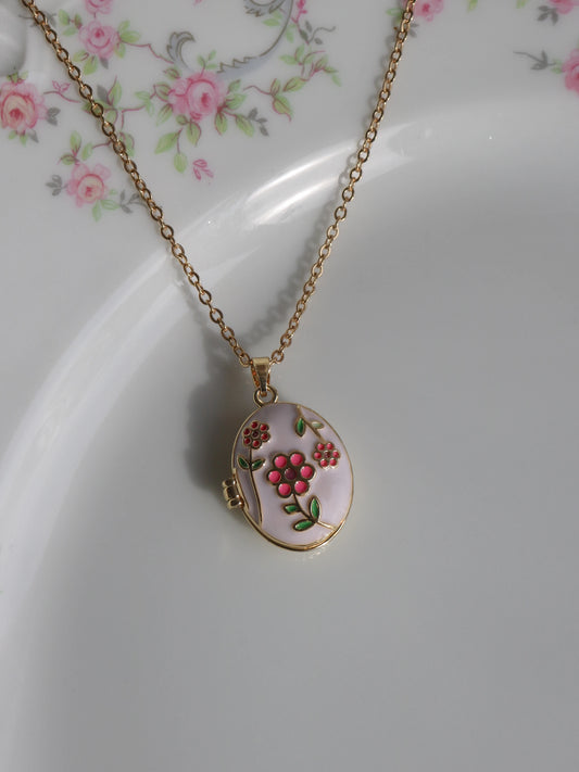 White Daisy Personalized Photo Locket Necklace