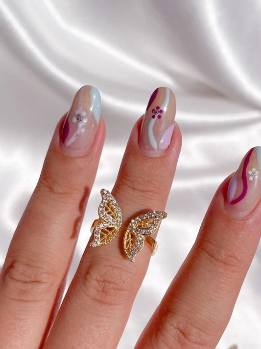 Mariposa Hugging Ring