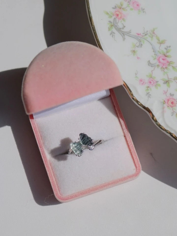 Minimal Butterfly Ring