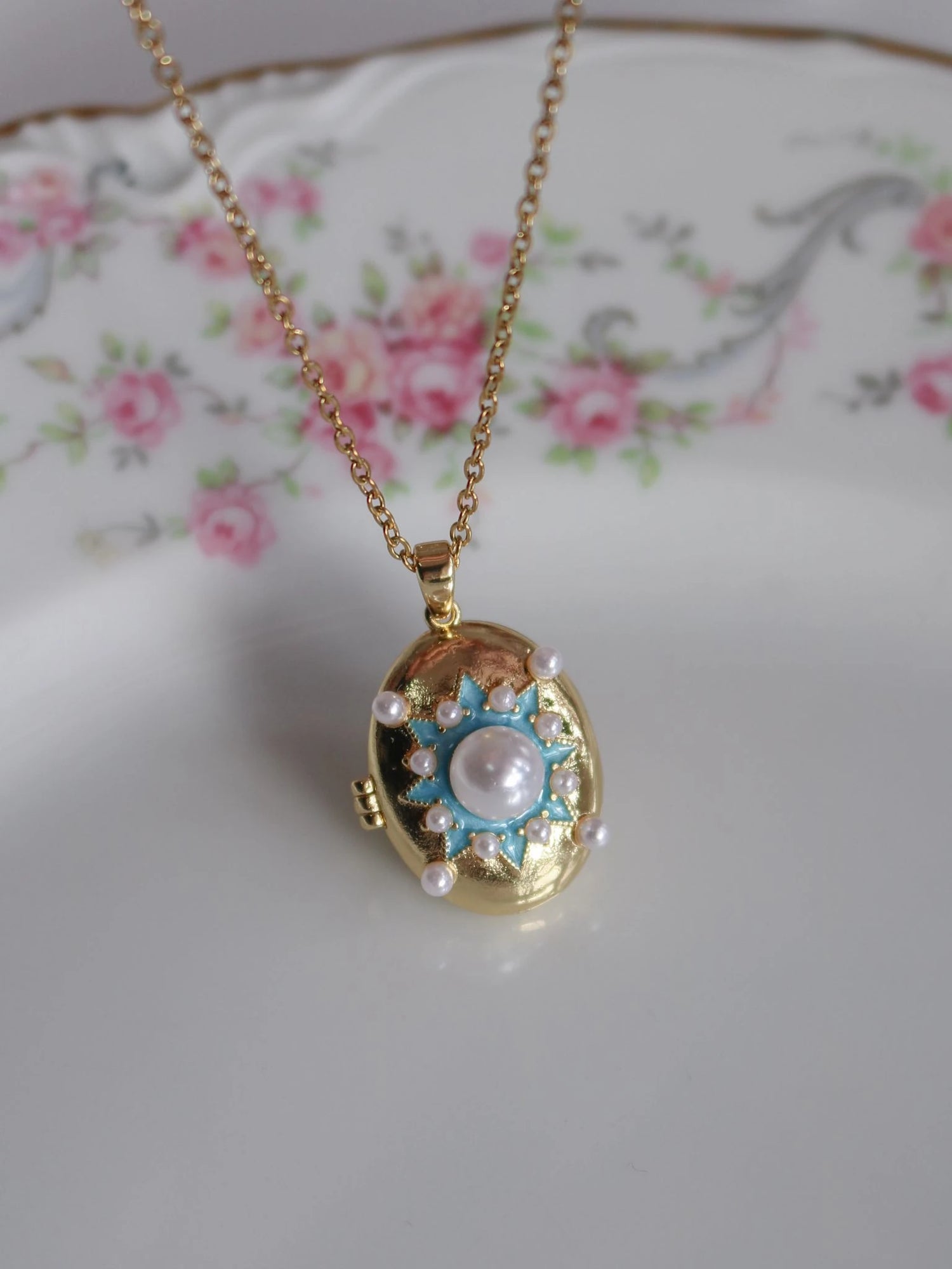 Azure Pearl Personalized Photo Locket Necklace