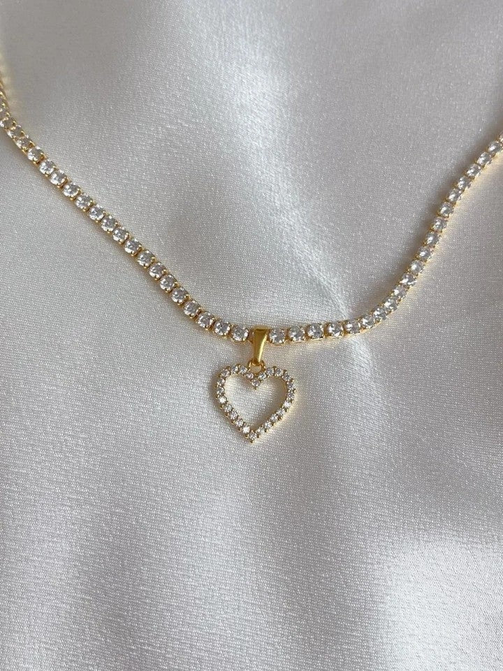 Plain Zircon Stone Heart Choker