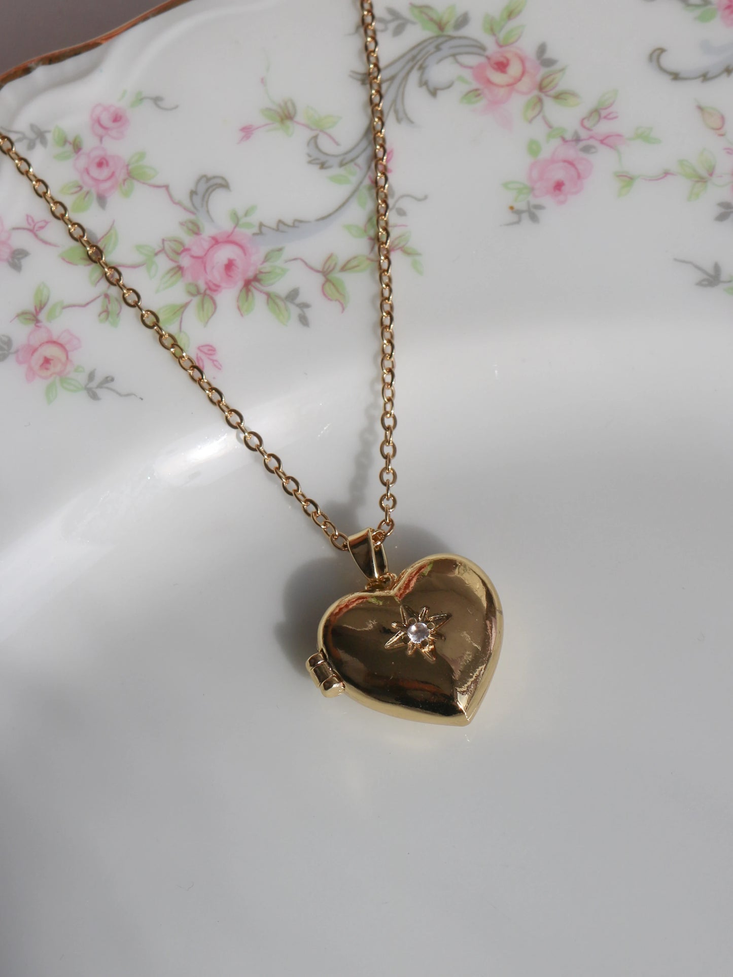 Sparkling Heart Personalized Photo Locket Necklace