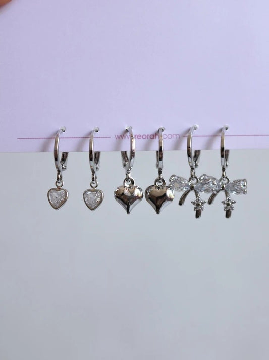 White Bow Shine Earring Set