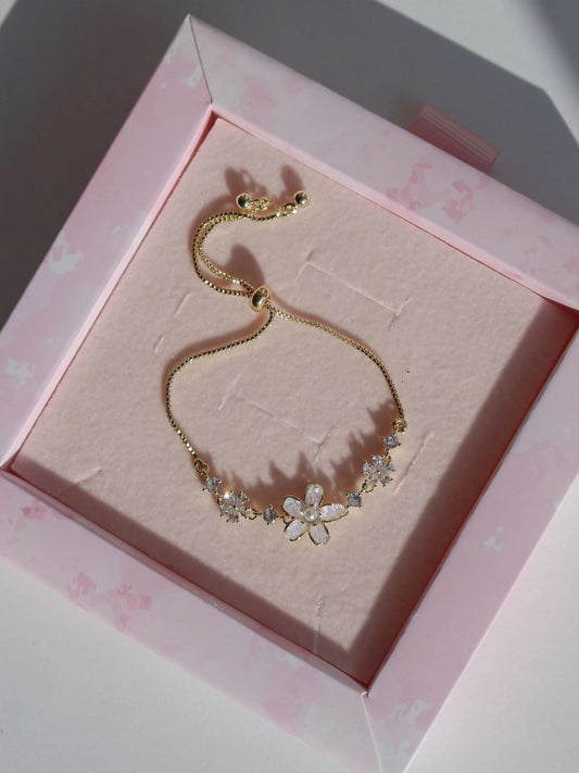 Soft Bloom Elevator Bracelet