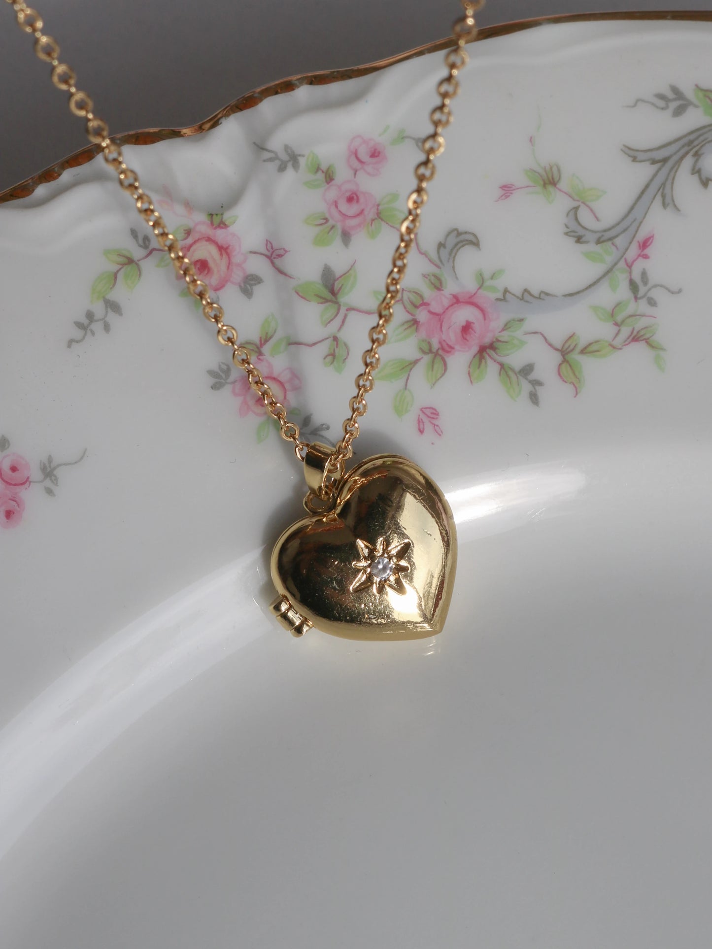 Sparkling Heart Personalized Photo Locket Necklace