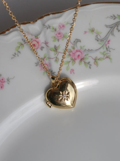 Sparkling Heart Personalized Photo Locket Necklace