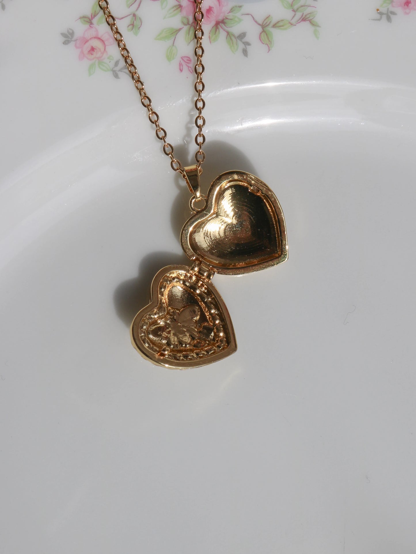 Black Bee Heart Personalized Photo Locket Necklace