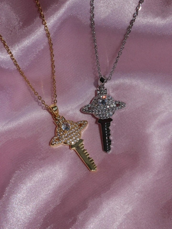 Vivienne Key Necklace Steel