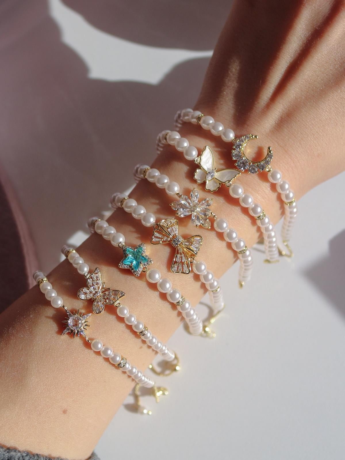 Sweet Ribbon Elevator Bracelet