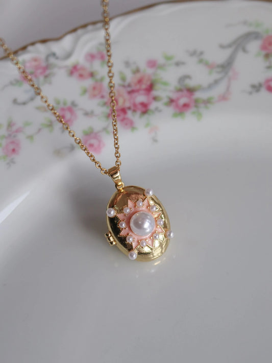 Petal Pearl Personalized Photo Locket Necklace