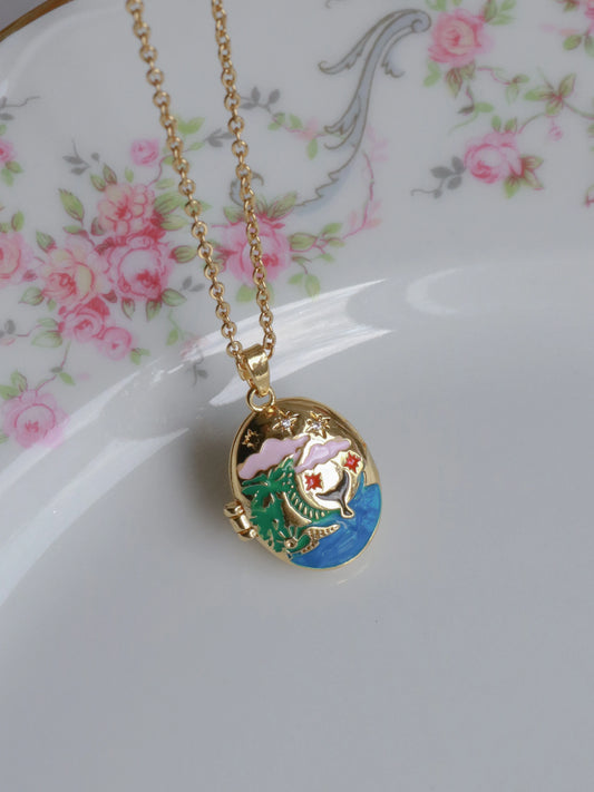 Summer Glow Personalized Photo Locket Necklace