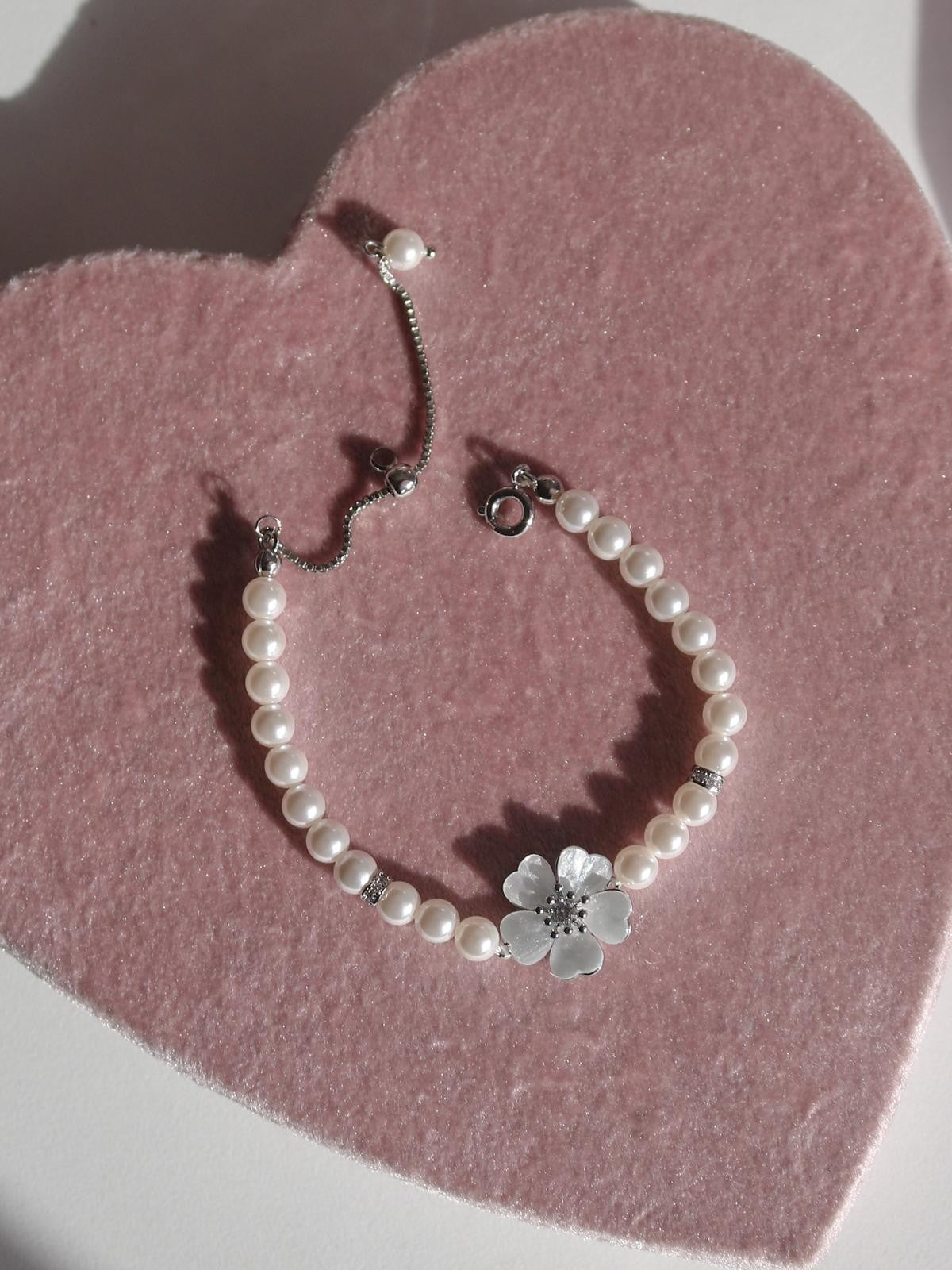 White Blossom Elevator Bracelet