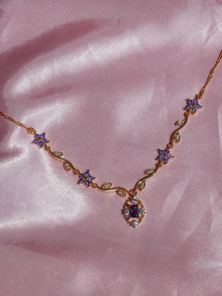 Baguette Flower Necklace