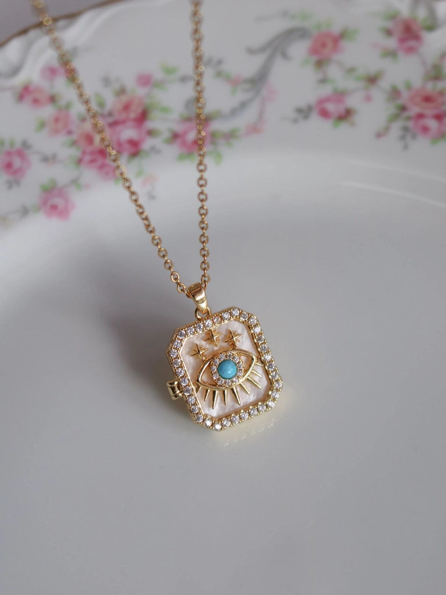 Secret Pages Personalized Photo Locket Necklace