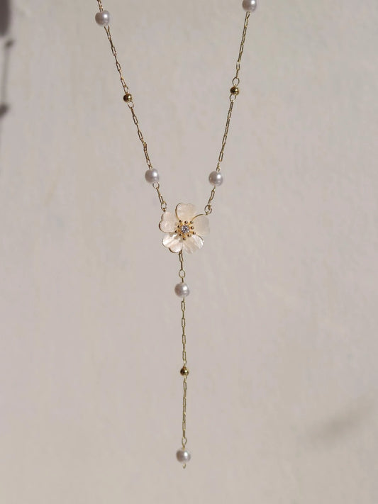 White Blossom Y Necklace