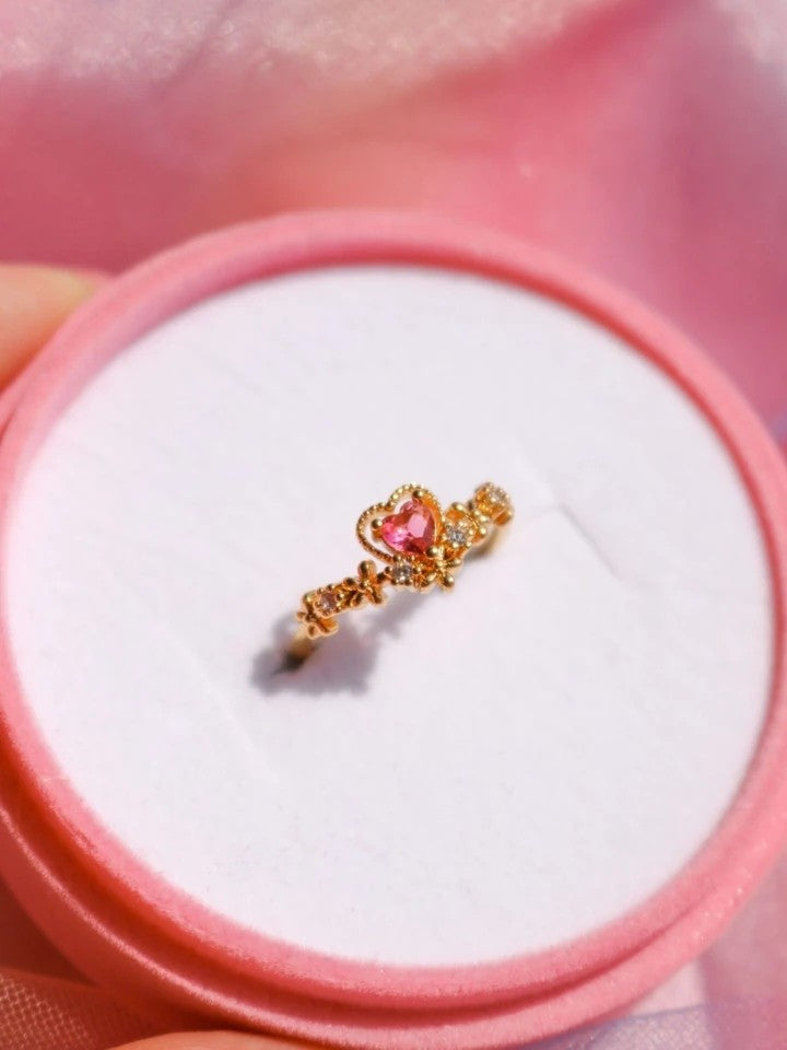 Minimal Flower Tiara With Heart Yüzük