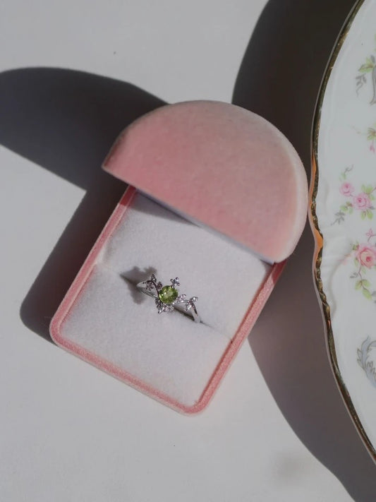 Green Ivy Ring