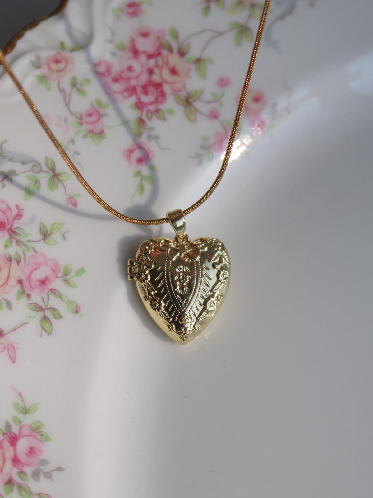 Novelle Bow Heart Personalized Photo Locket Necklace