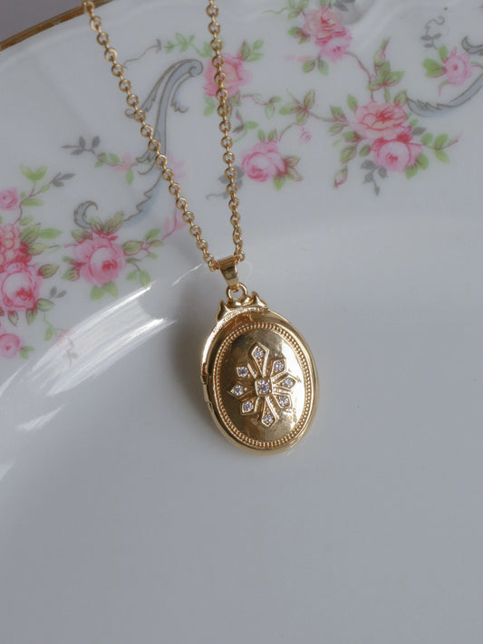 Snowflake Sparkle Personalized Photo Locket Necklace