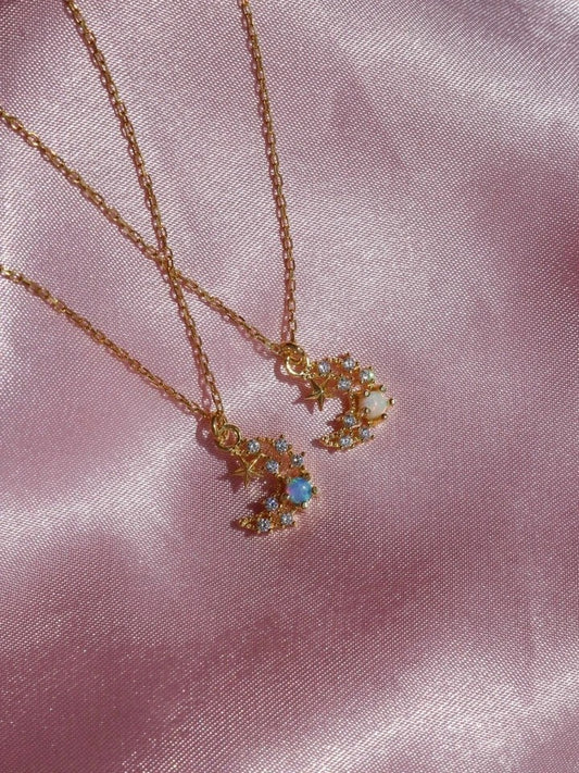 The Moon Opal 925 Silver Necklace