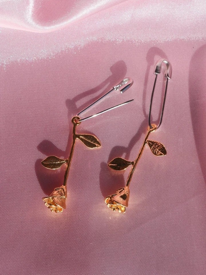 Şahsu Earrings (piece)