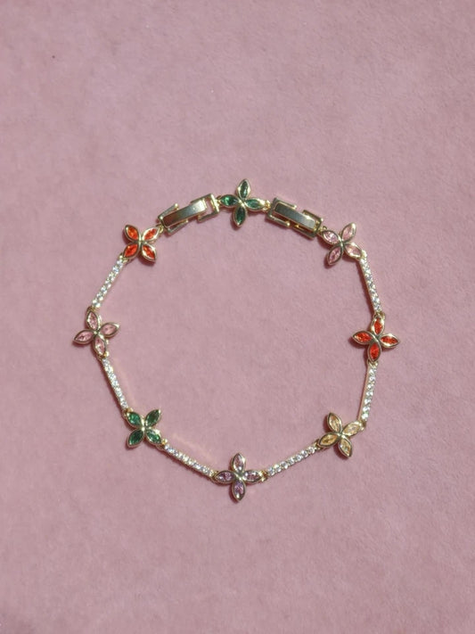 Soft Bloom Bracelet