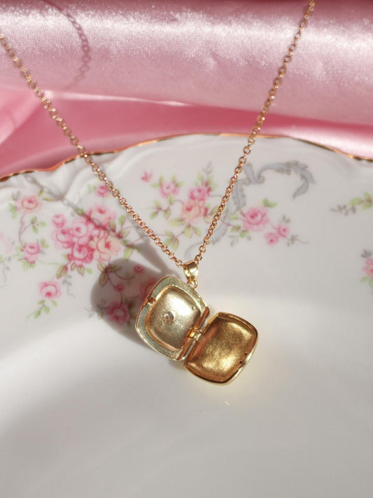 White Sun Glow Personalized Photo Locket Necklace