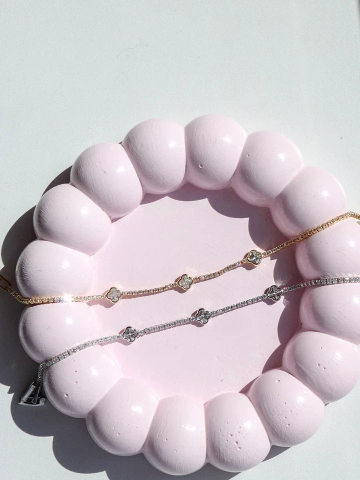 Flower Shaped Waterway Bracelet