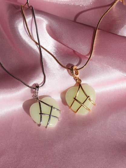 Diamond Chateau Fluorescent Heart Necklace