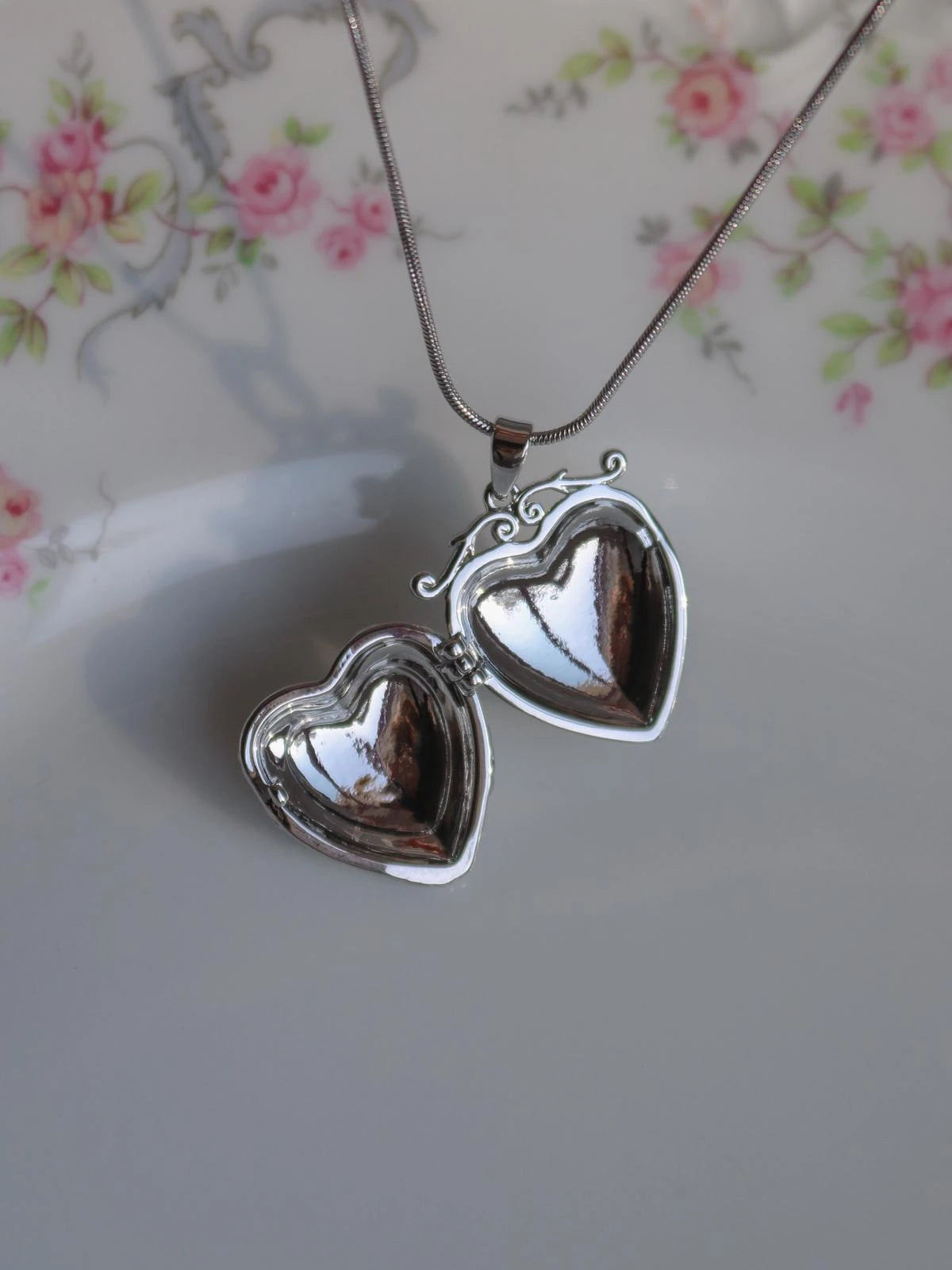 Velloria Heart Personalized Photo Locket Necklace